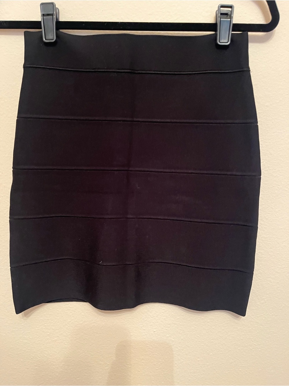 BCBGMAXAZRIA  Women’s Bandage Pencil Skirt